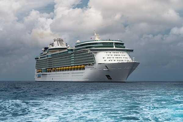 Explorez la beauté de la Guadeloupe à bord d'une croisière
