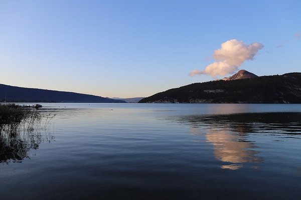 Guide ultime pour des vacances camping réussies à Annecy
